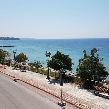 Luxury Apartment On The First Line ! Nea Kallikrateia エクステリア 写真