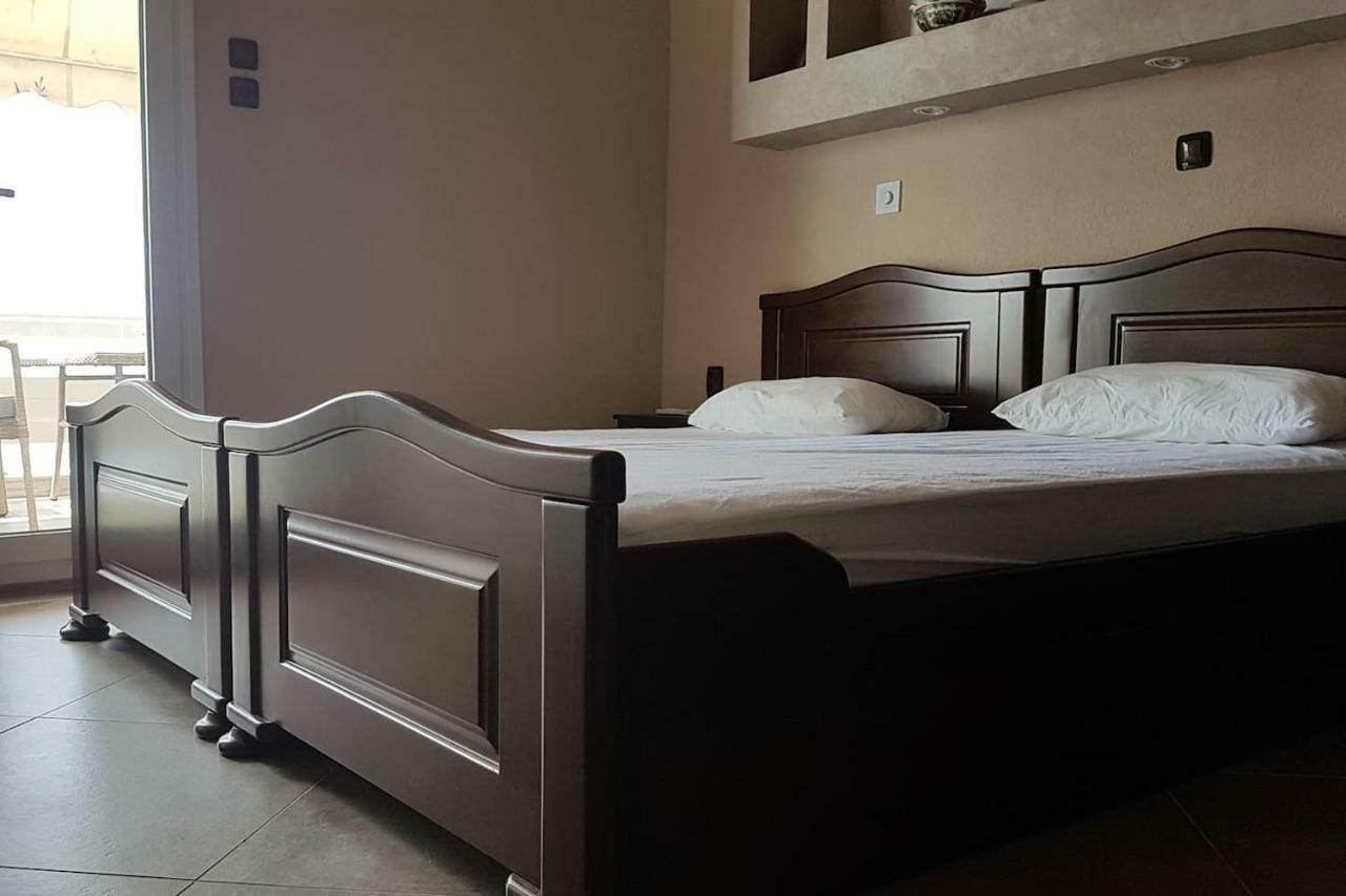 Luxury Apartment On The First Line ! Nea Kallikrateia エクステリア 写真