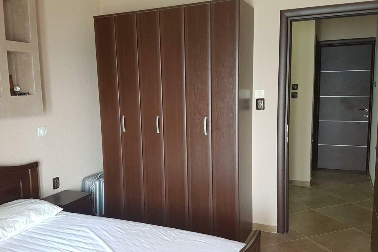 Luxury Apartment On The First Line ! Nea Kallikrateia エクステリア 写真